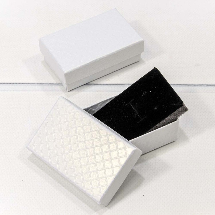 61258/2 Коробка Прямоугольная 8*5*2,5 "Ромбики" Белый 1/24 1/360 61258/2 Коробка Прямоугольная 8*5*2,5 "Ромбики" Белый 1/24 1/360